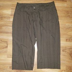 Patagonia Capri's size Women's 8